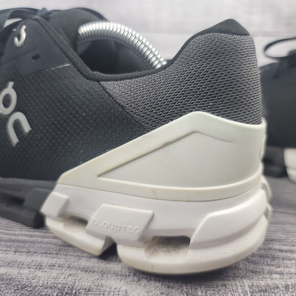 On Men’s Cloudflyer 4 Running USA Size 10 Black/White 71.98677 - Picture 8 of 11